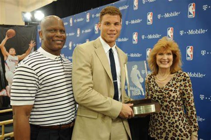 Blake Griffin Biography, Age, Parents, Girlfriend, Son, Brother