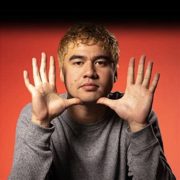 Calum Thomas Hood, Calum Hood, Pop Rock Bands, Bad Posture, Sweet