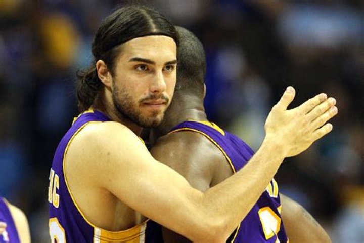 Former Lakers Champion Sasha Vujacic On Lakers Loss Against The Celtics
