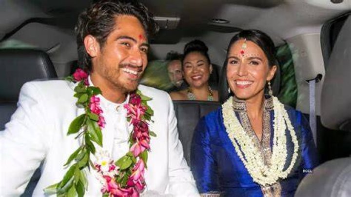 Is Tulsi Gabbard Married?