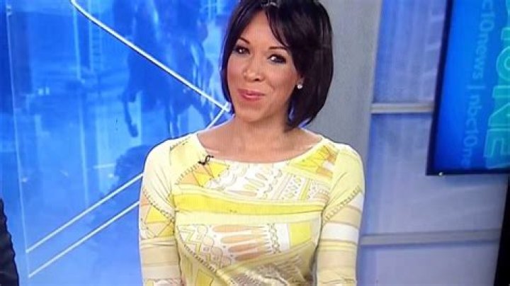 Jacqueline London in sexy yellow dress YouTube