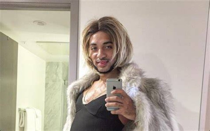 Joanne the Scammer to Sell 'Get Out Of My Caucasian House' Mats