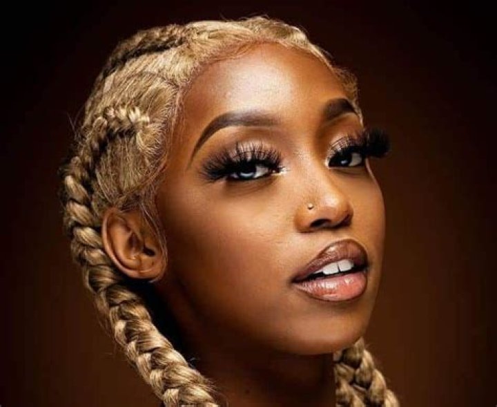 Kamo Mphela Net Worth, Age, Height, Weight, Early Life, Career, Dating