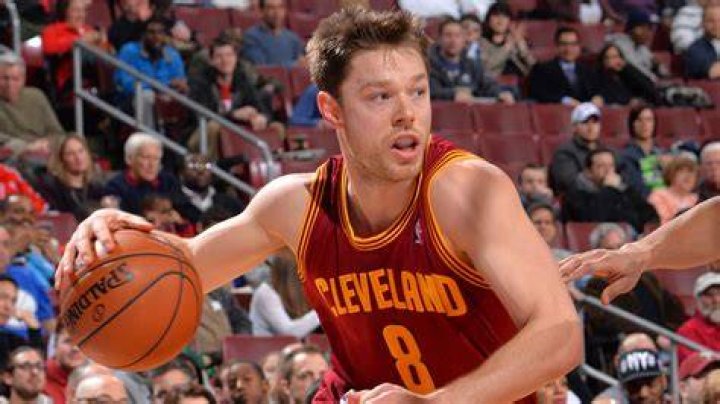 Ladies & Gentlemen... Matthew Dellavedova That's Cleveland Baby!!!