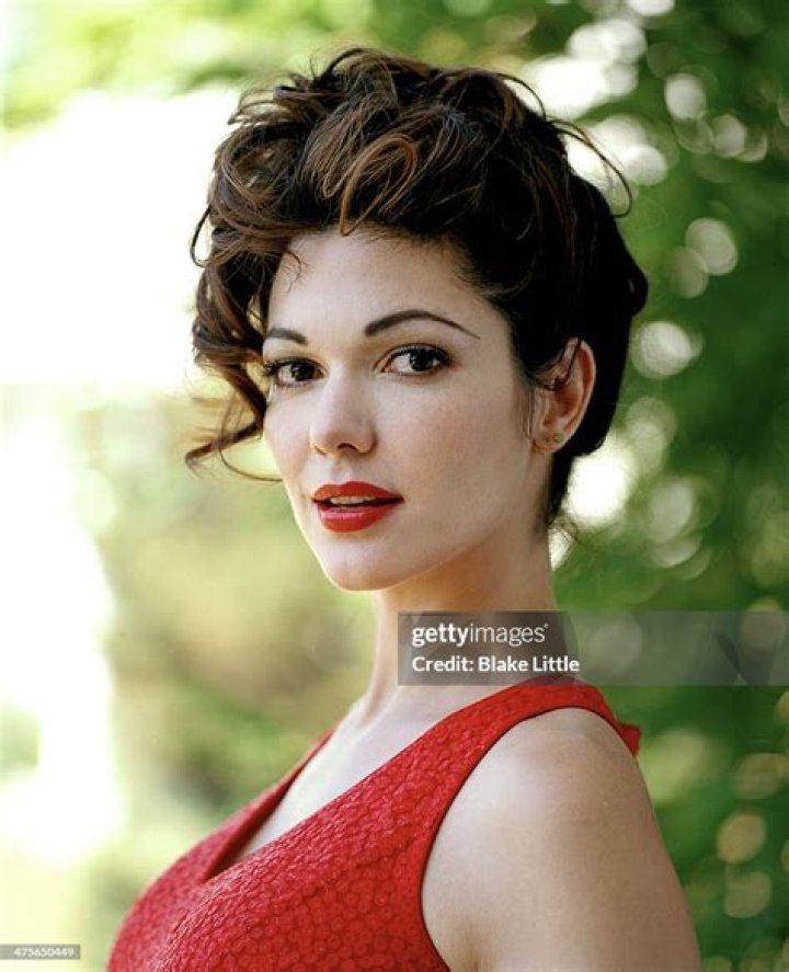 Laura Harring photo 28 of 38 pics, wallpaper photo 435981 ThePlace2