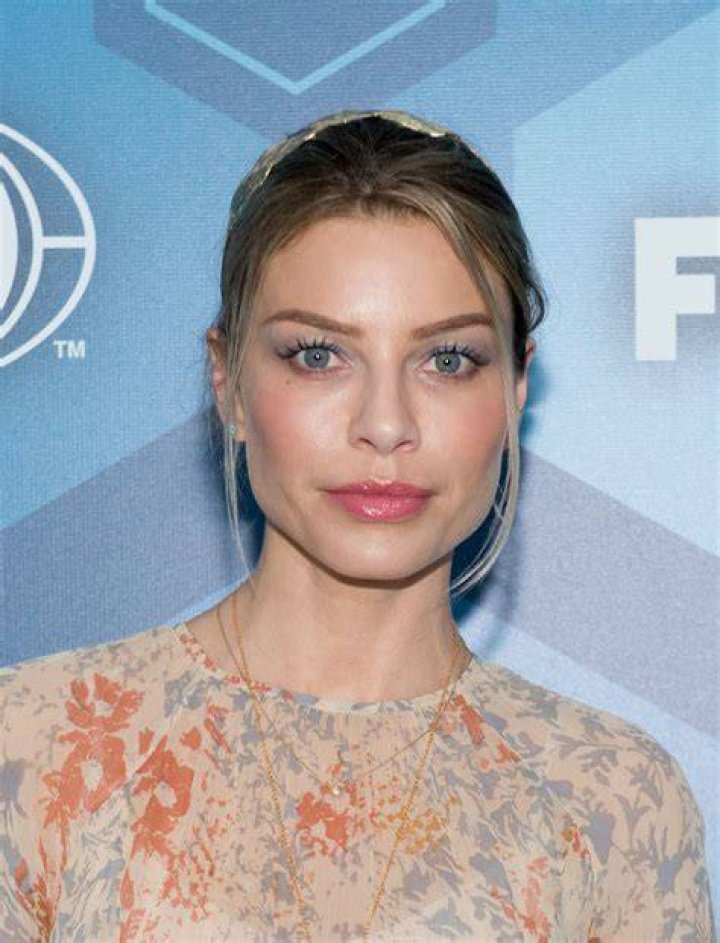 Lauren German Lauren German Bio Family Trivia Famous Birthdays