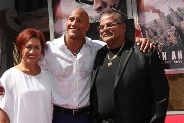 LOS ANGELES MAY 19 Ata Johnson, Dwayne Johnson, Rocky Johnso
