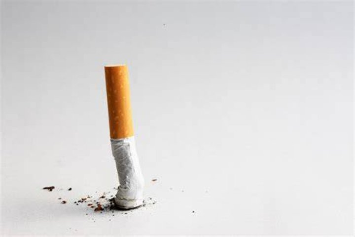 no one smokes like Brian Molko Brian molko, Helena berg, Brian
