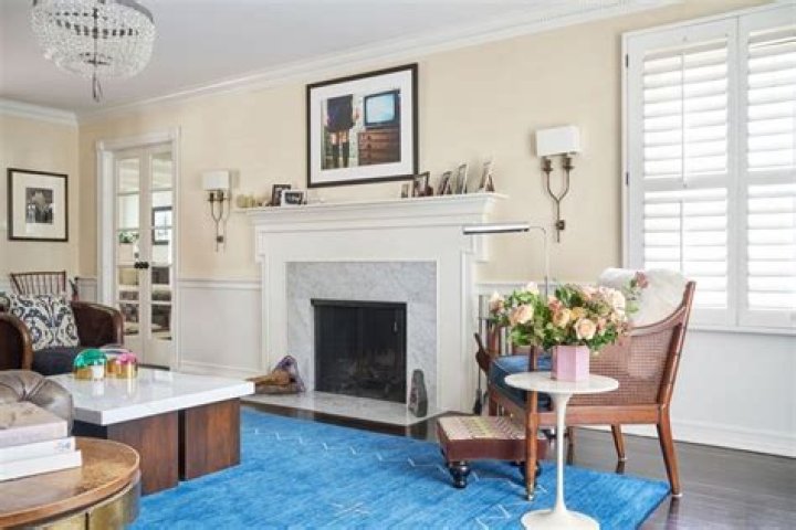 Step Inside Selma Blair’s PreppyLeaning L.A. Home Architectural Digest