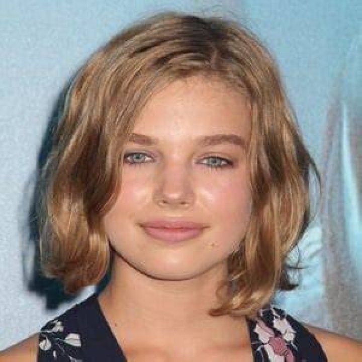 Teagan Croft Actress Bio, Age, Net Worth, Partner, Titan Series