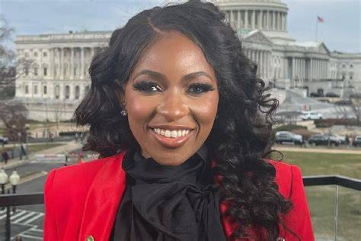 Texas Rep. Jasmine Crockett seeking Dallas U.S. House seat with Eddie